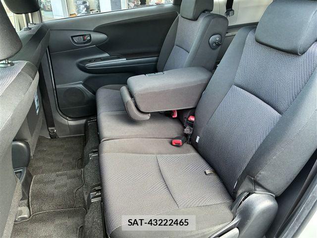 Toyota WISH 2017-03 7458981-20