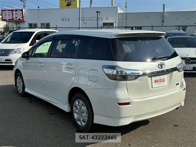 Toyota WISH 2017-03 7458981-3