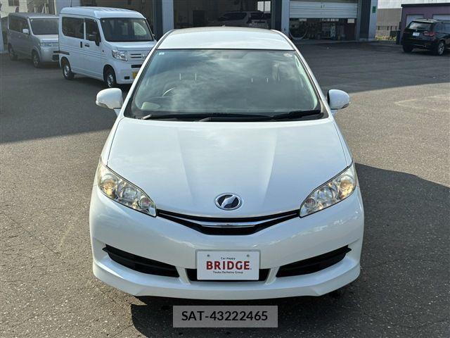 Toyota WISH 2017-03 7458981-8