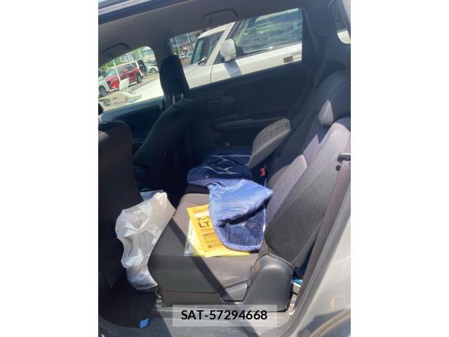 Toyota WISH 2013-08 7790678-15