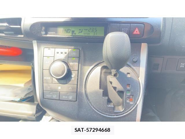 Toyota WISH 2013-08 7790678-26