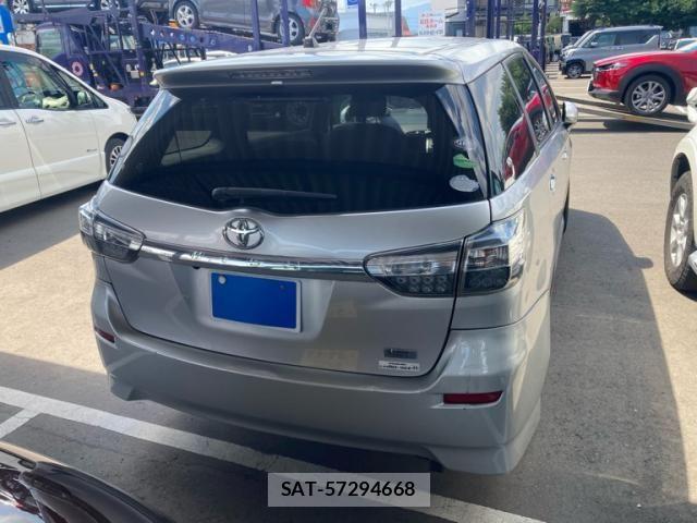 Toyota WISH 2013-08 7790678-4