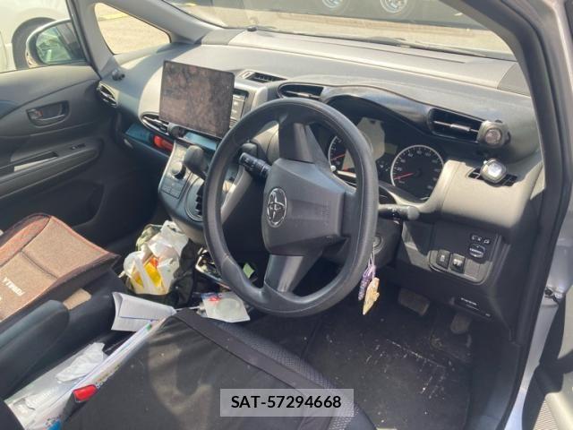Toyota WISH 2013-08 7790678-8