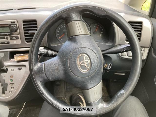 Toyota WISH 2003-11 7880657-15