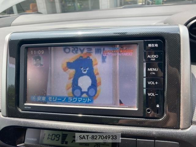 Toyota WISH 2013-07 7880655-24