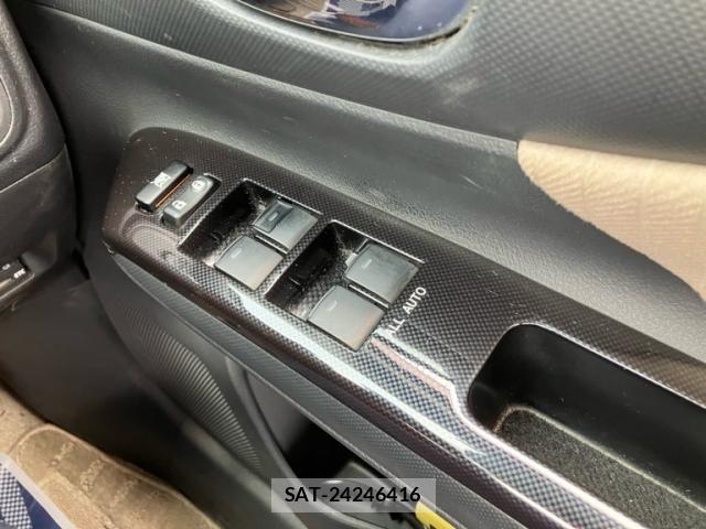 Toyota WISH 2014-07 8039330-15