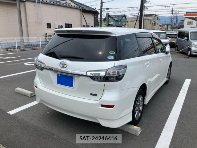 Toyota WISH 2014-07 8039330-3