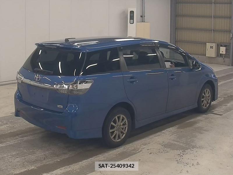 Toyota WISH 2013-07 8044008-1