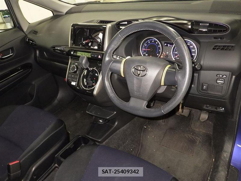Toyota WISH 2013-07 8044008-4