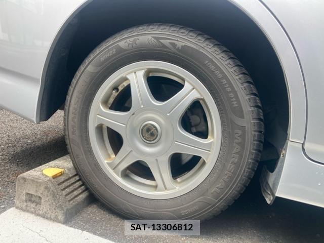 Toyota WISH 2013-04 8102867-10