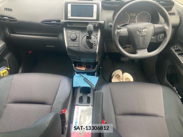 Toyota WISH 2013-04 8102867-15