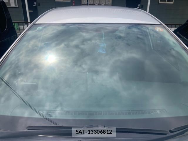 Toyota WISH 2013-04 8102867-5