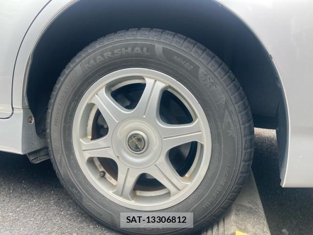 Toyota WISH 2013-04 8102867-7