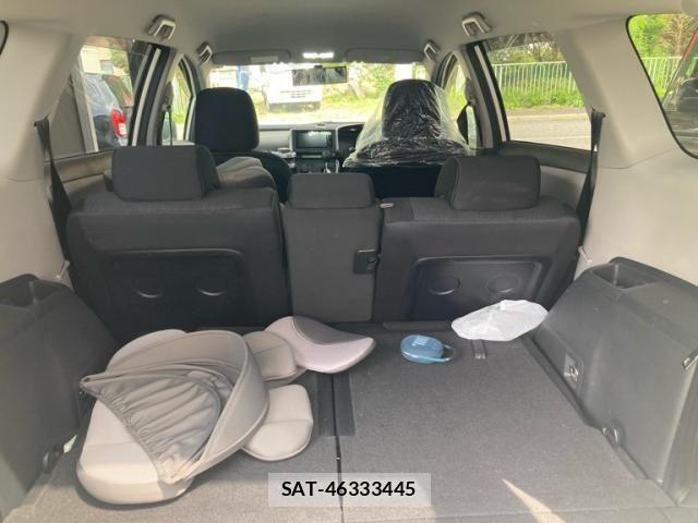 Toyota WISH 2009-10 8232502-11