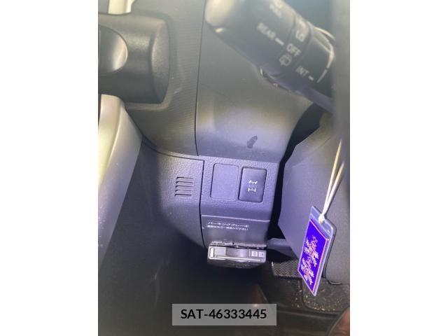 Toyota WISH 2009-10 8232502-19