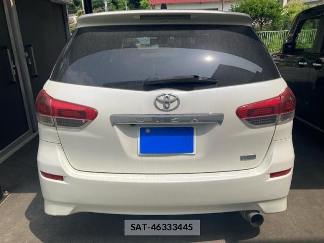 Toyota WISH 2009-10 8232502-4