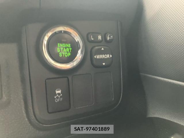 Toyota WISH 2010-10 8247227-17