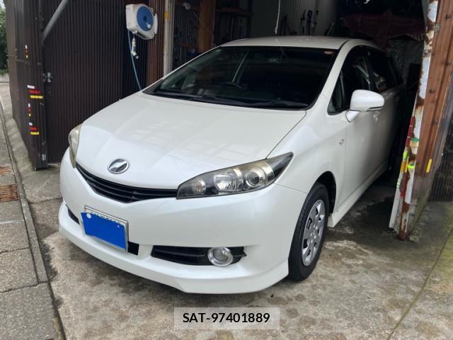 Toyota WISH 2010-10 8247227-1
