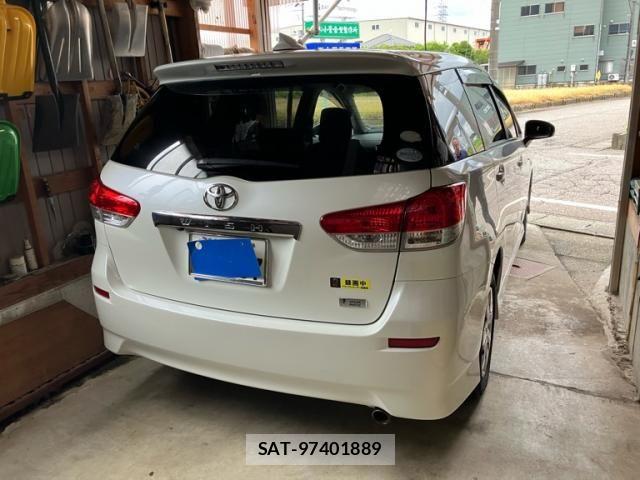 Toyota WISH 2010-10 8247227-2