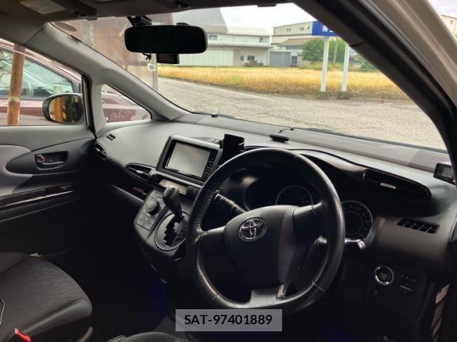 Toyota WISH 2010-10 8247227-8