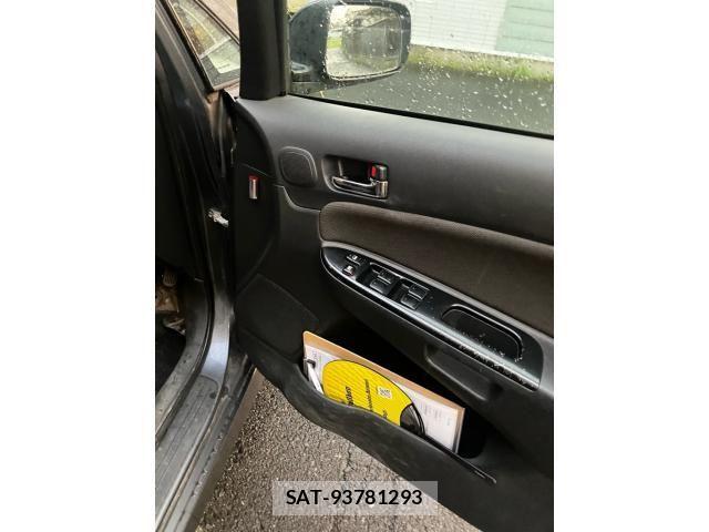 Toyota WISH 2003-09 8318239-7