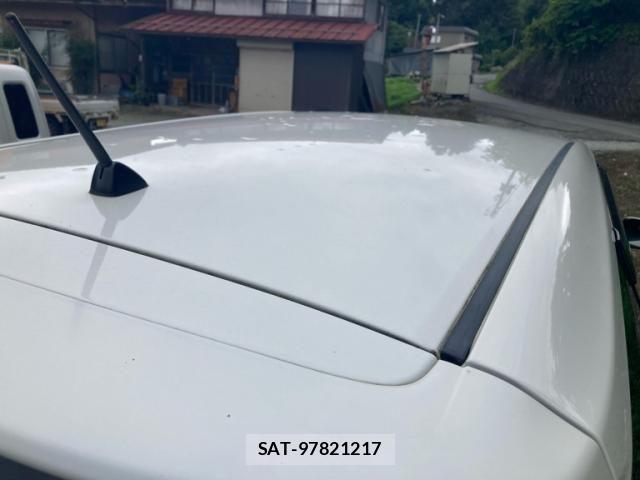Toyota WISH 2014-06 8338584-9