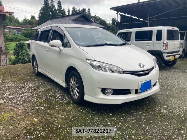 Toyota WISH 2014-06 8338584-1