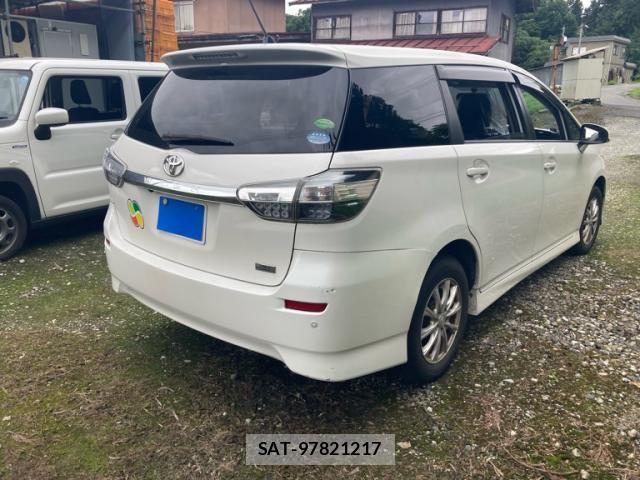 Toyota WISH 2014-06 8338584-2