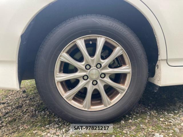 Toyota WISH 2014-06 8338584-6