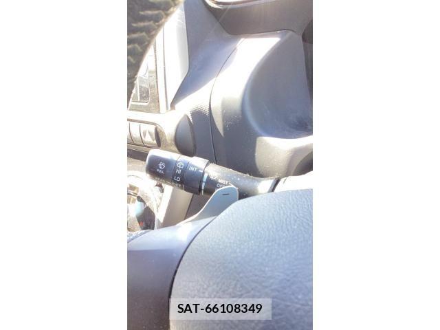 Toyota WISH 2013-06 8372411-20