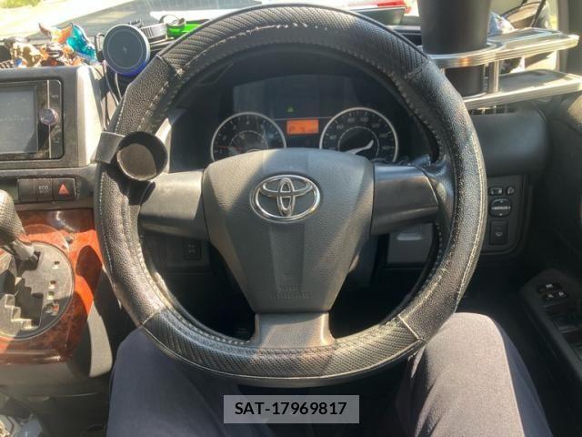 Toyota WISH 2011-09 8629908-16