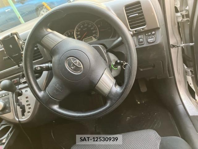 Toyota WISH 2008-07 8667193-15
