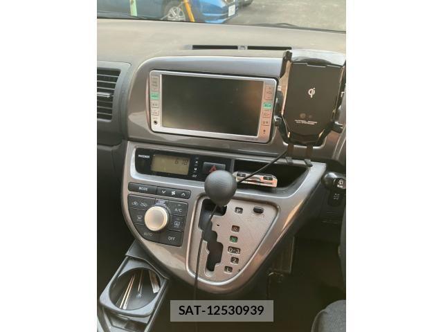Toyota WISH 2008-07 8667193-16