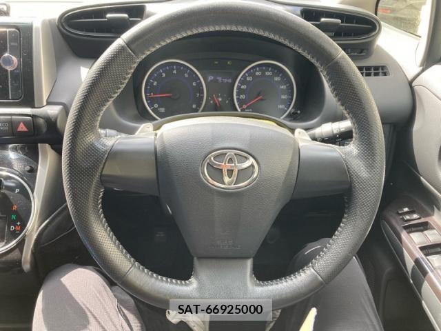 Toyota WISH 2012-07 8667192-19