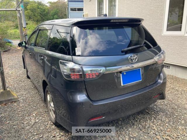 Toyota WISH 2012-07 8667192-4