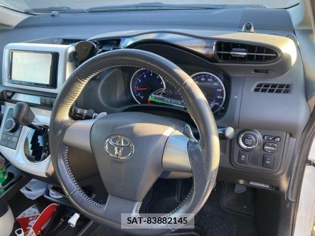 Toyota WISH 2015-05 8662551-18