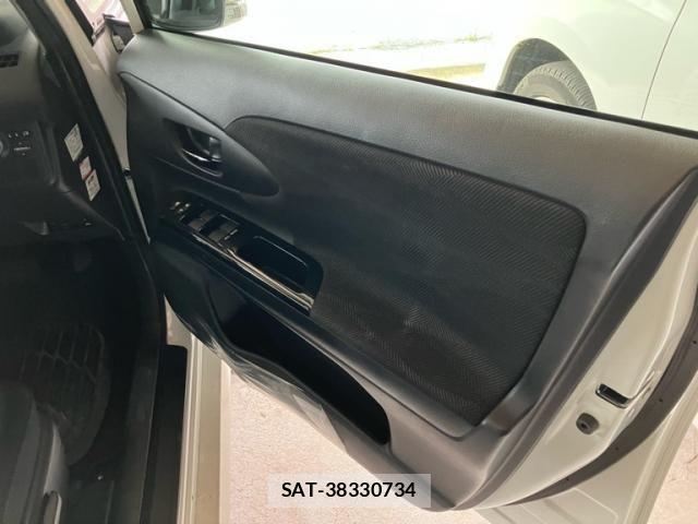 Toyota WISH 2014-11 8797983-10