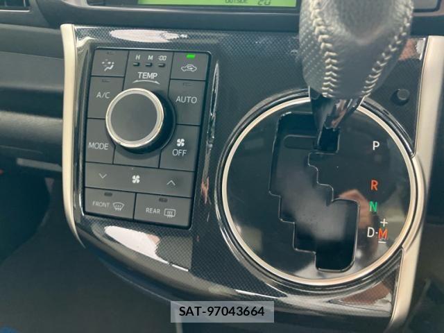 Toyota WISH 2014-10 8797985-13