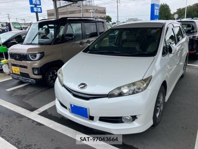 Toyota WISH 2014-10 8797985-2