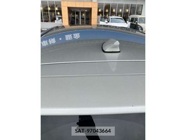 Toyota WISH 2014-10 8797985-6