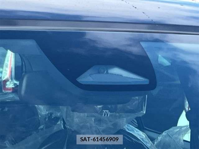 Honda WR-V 2025-12 6915734-15