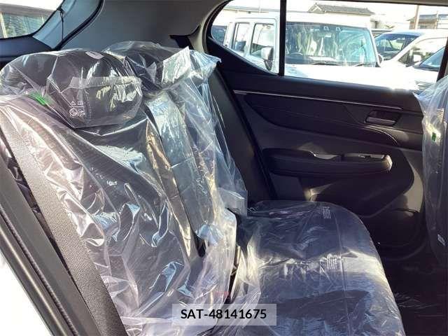 Honda WR-V 2025-10 6915729-15