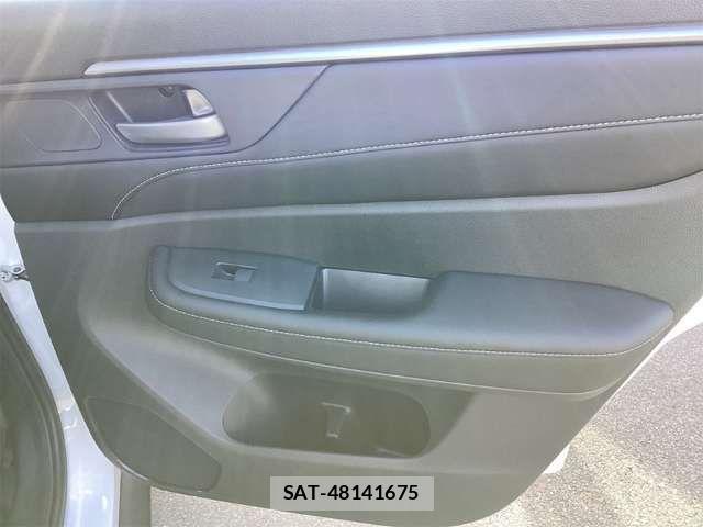 Honda WR-V 2025-10 6915729-16
