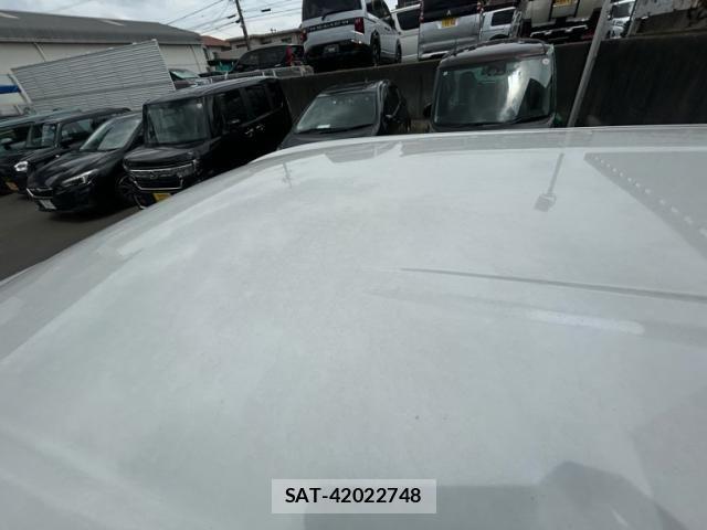 Honda WR-V 2025-02 8102868-13