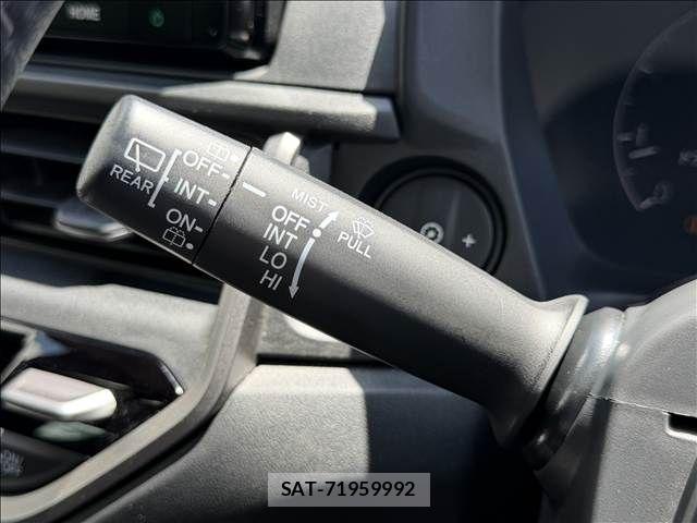 Honda WR-V 2024-09 8247228-29