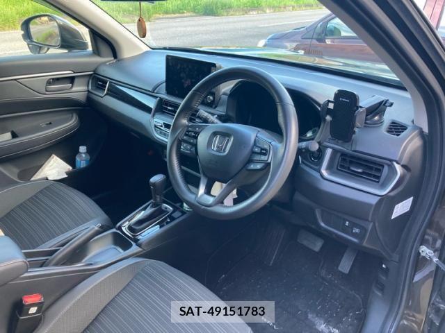 Honda WR-V 2024-09 8247230-6