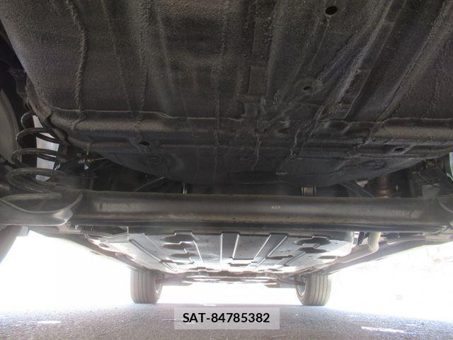 Honda WR-V 2025-10 8369899-28