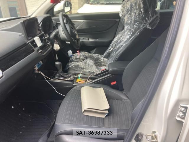 Honda WR-V 2024-05 8883071-10