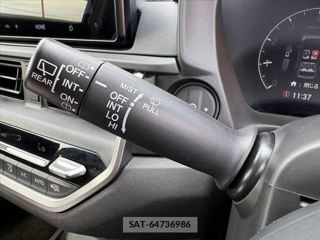 Honda WR-V 2025-03 8883073-27