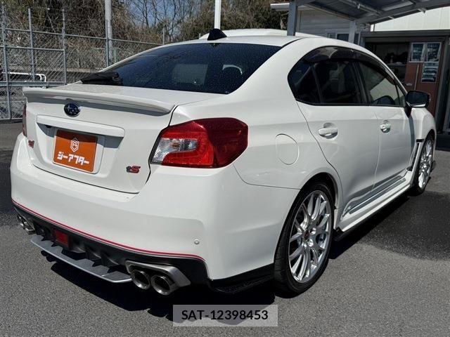 Subaru WRX S4 2017-01 6135986-20